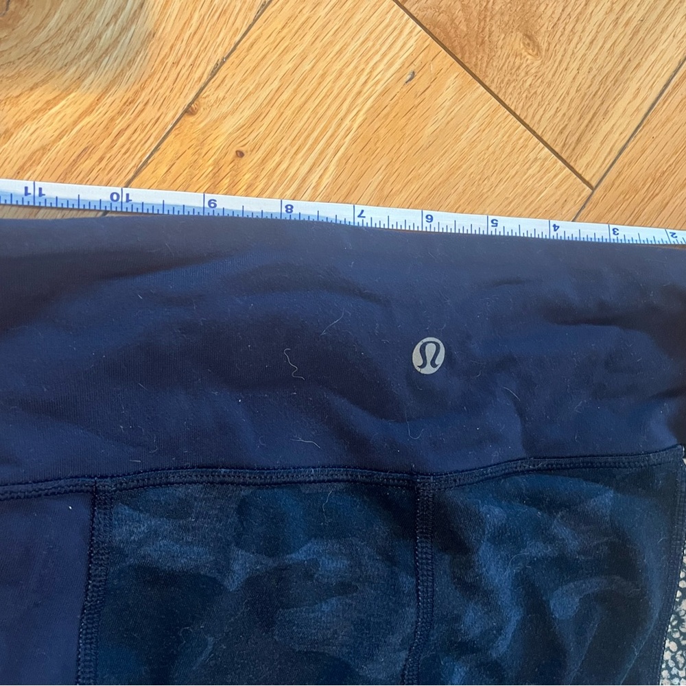 Lululemon leggings - Picture 3 of 5